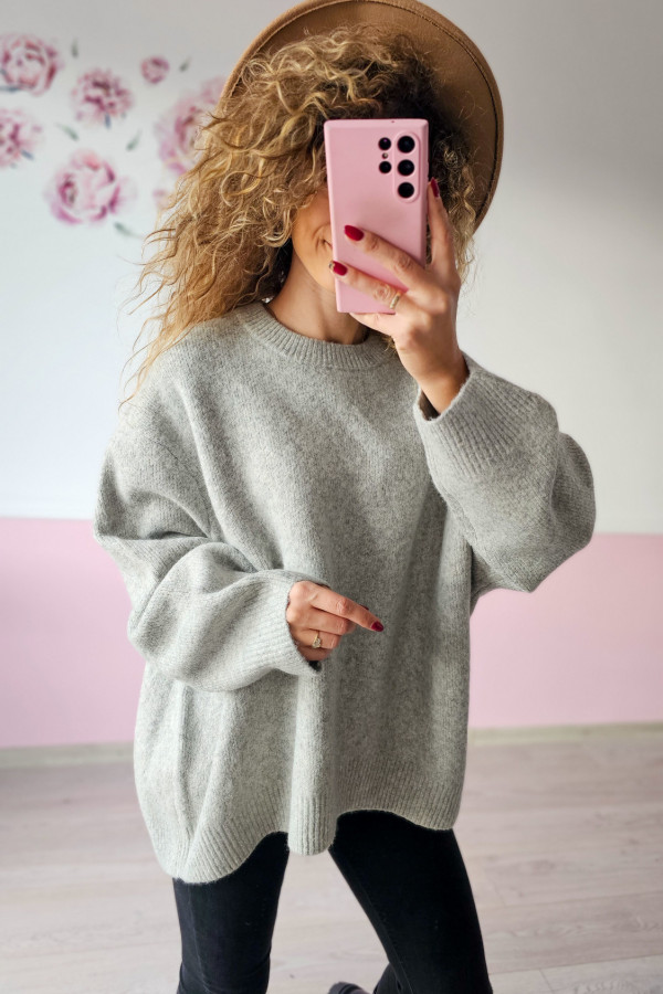 Szary sweter Primark 1