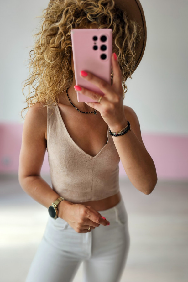 Welurowy crop-top 1
