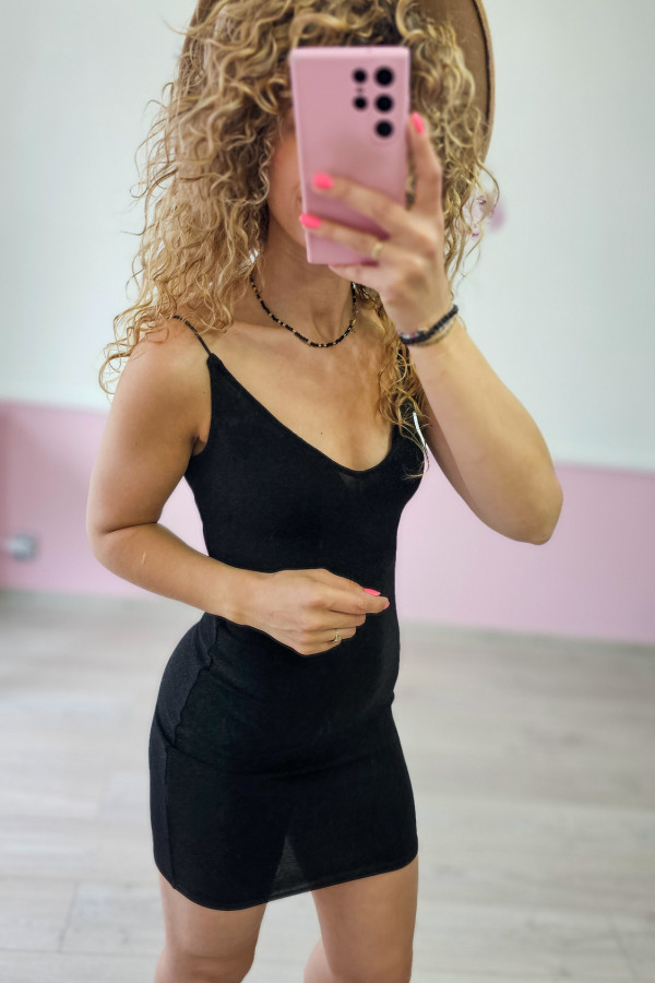 Mała czarna H&M 1