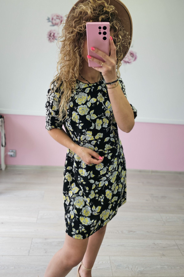 Sukienka w kwiaty 2