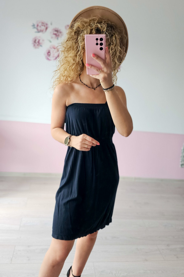 Czarna mini z odkrytymi ramionami 1