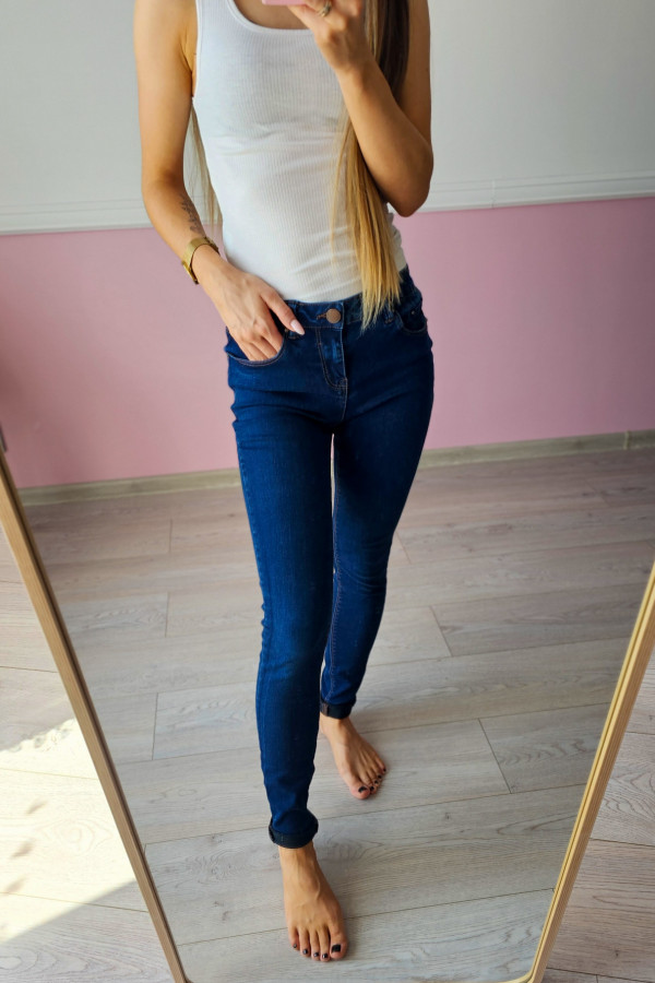 Jeansy super skinny