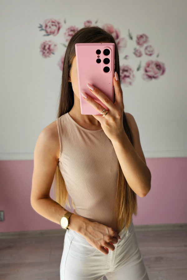 Body z odkrytymi plecami 1