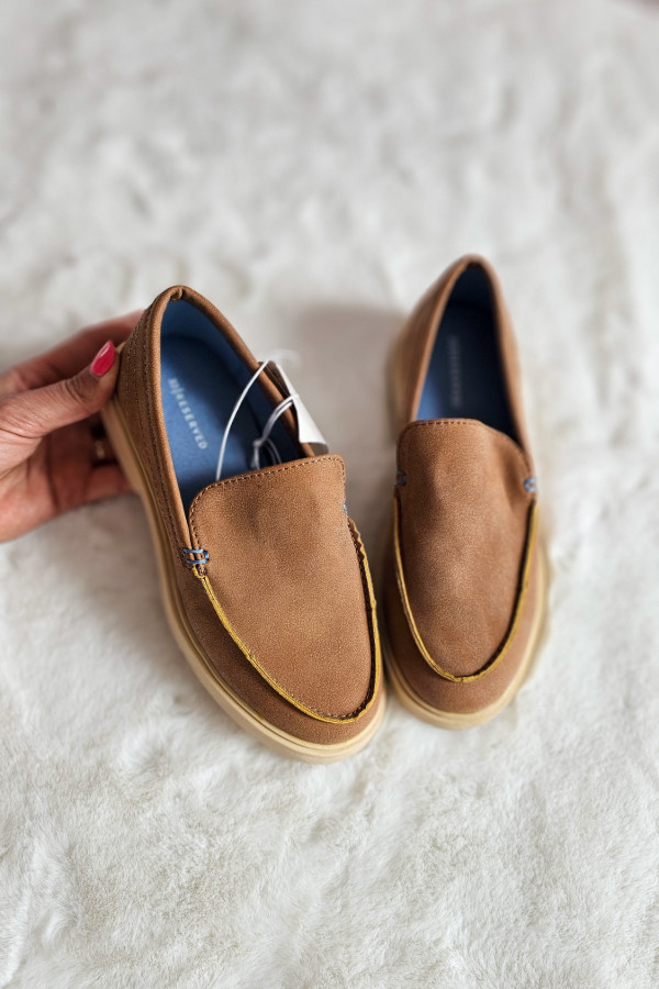 Eleganckie loafersy chłopięce Reserved 1