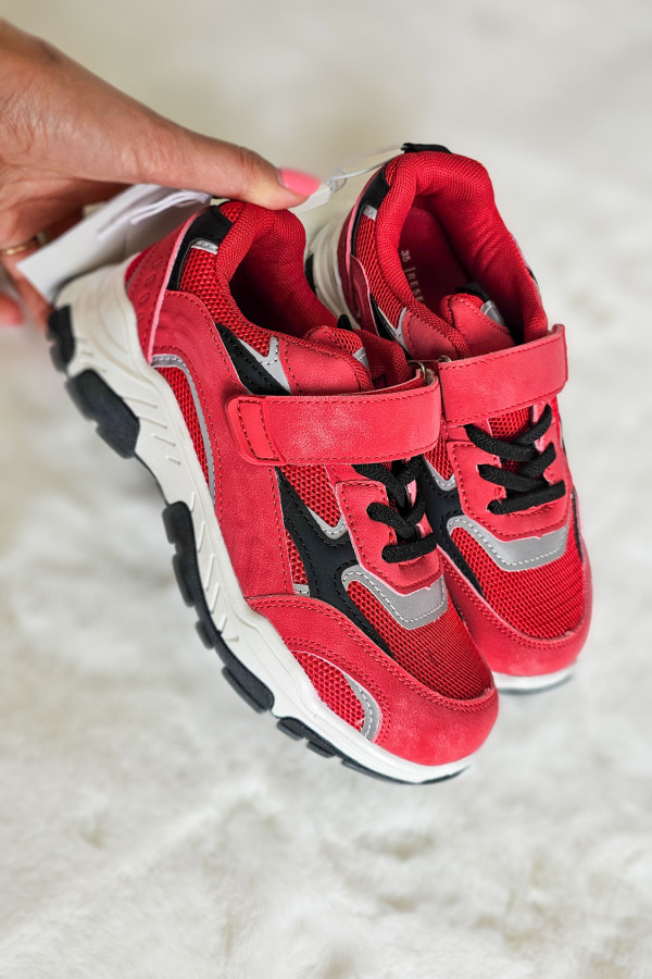 Czerwone sneakersy chłopięce 4