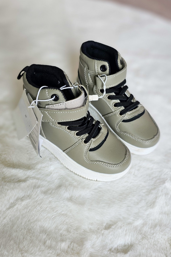 Buty chłopięce