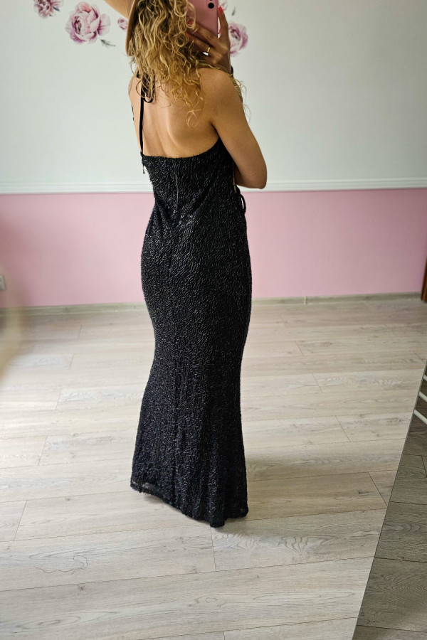 Czarna sukienka maxi 4