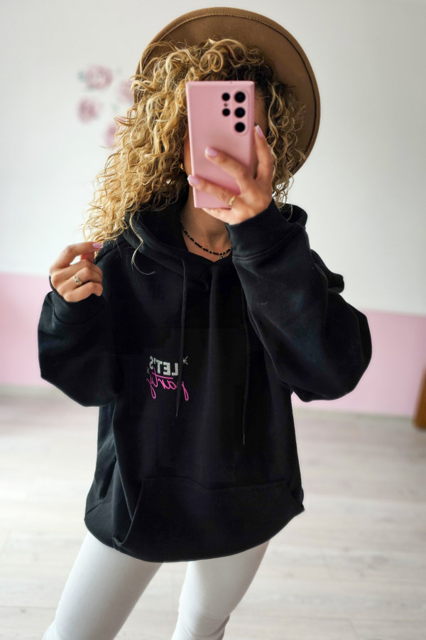 Czarna bluza z kapturem
