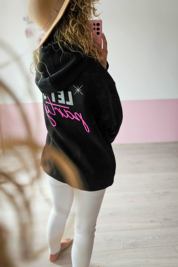 Czarna bluza z kapturem 2