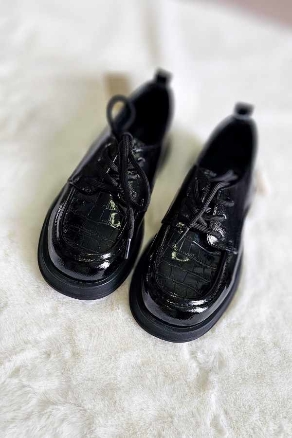 Czarne loafersy z imitacji skóry Reserved 1