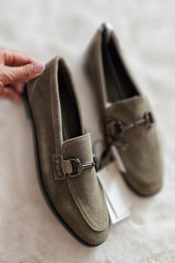 Zamszowe loafersy skórzane Reserved 4