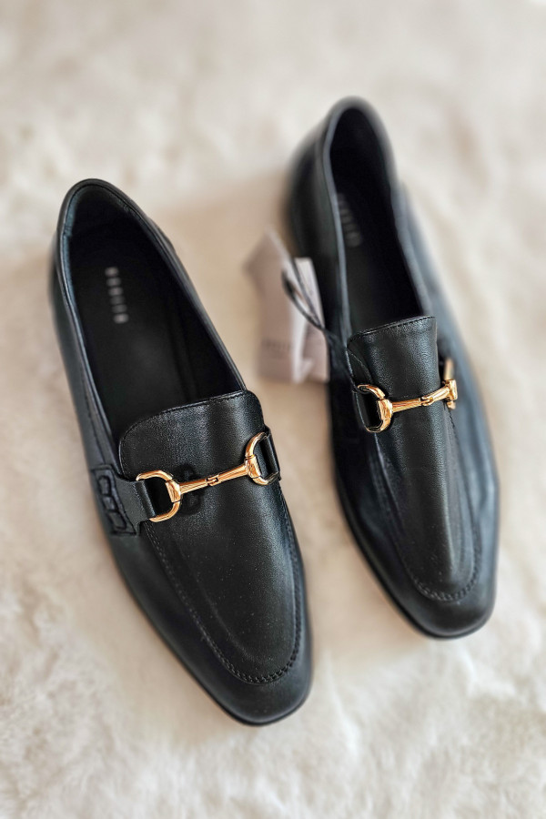 Czarne loafersy Mohito