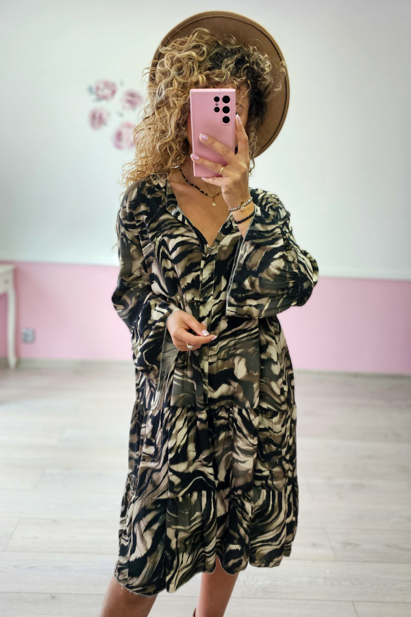 Wzorzysta sukienka oversize z wiskozy