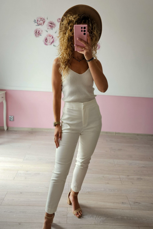 Białe spodnie eleganckie jogger Reserved 1