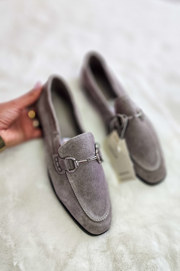 Zamszowe loafersy skórzane Reserved 3
