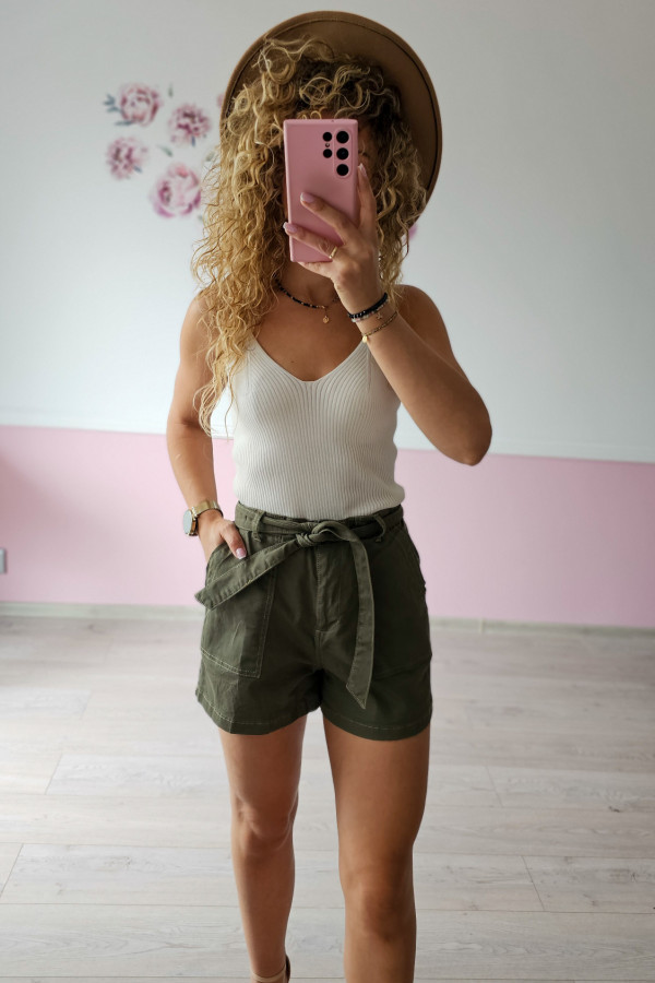Spodenki khaki 1