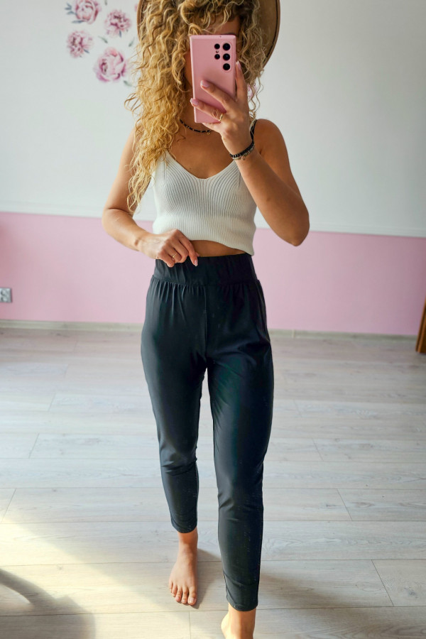 Czarne legginsy Asos 1