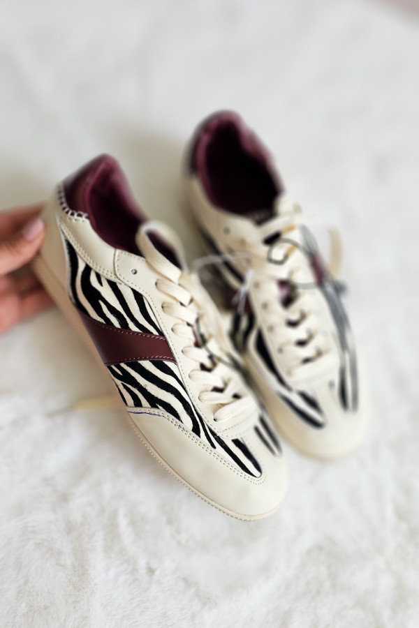 Wzorzyste sneakersy Reserved 2