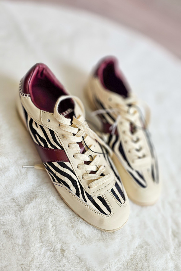 Wzorzyste sneakersy Reserved