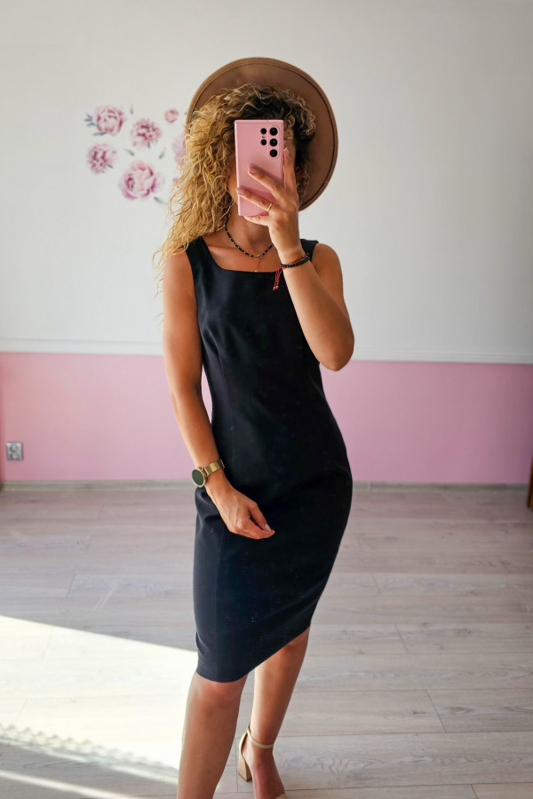 Czarna elegancka sukienka F&F 1