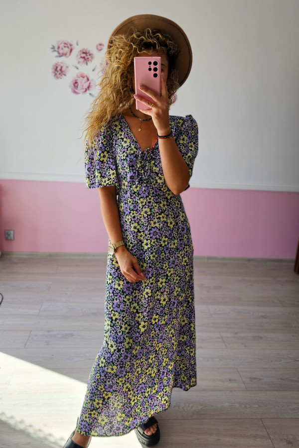 Sukienka kwiecista z wiązaniem na dekolcie Dorothy Perkins