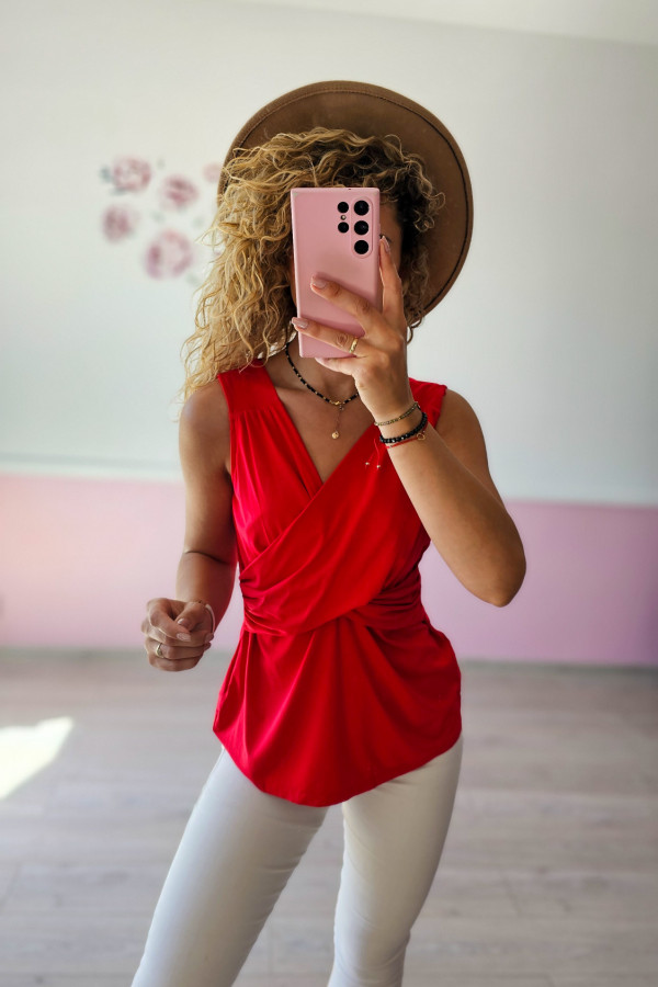Czerwona bluzka damska