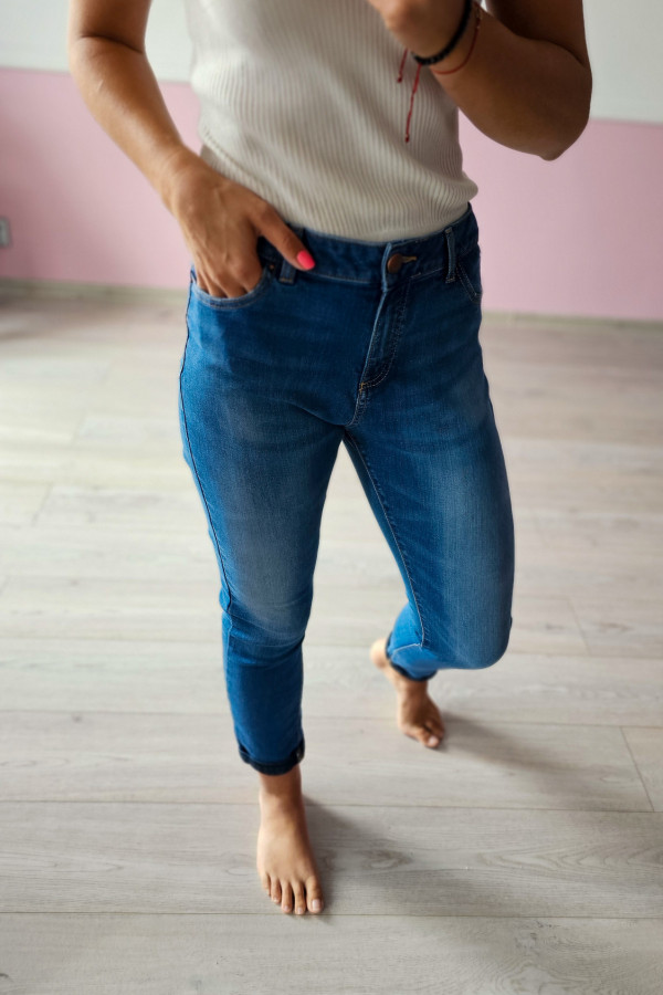 Jeansowe spodnie Relaxed Skinny