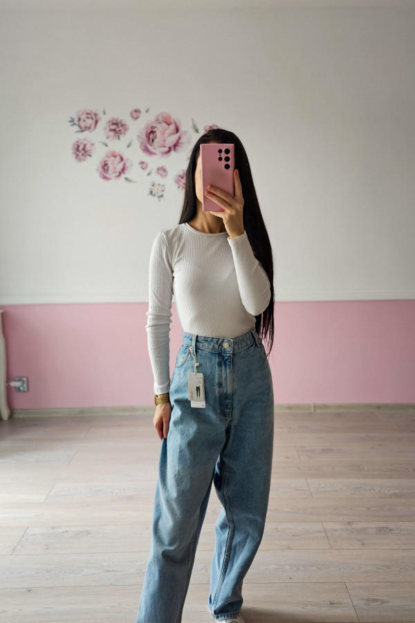 Spodnie jeansowe Mom Mango 2