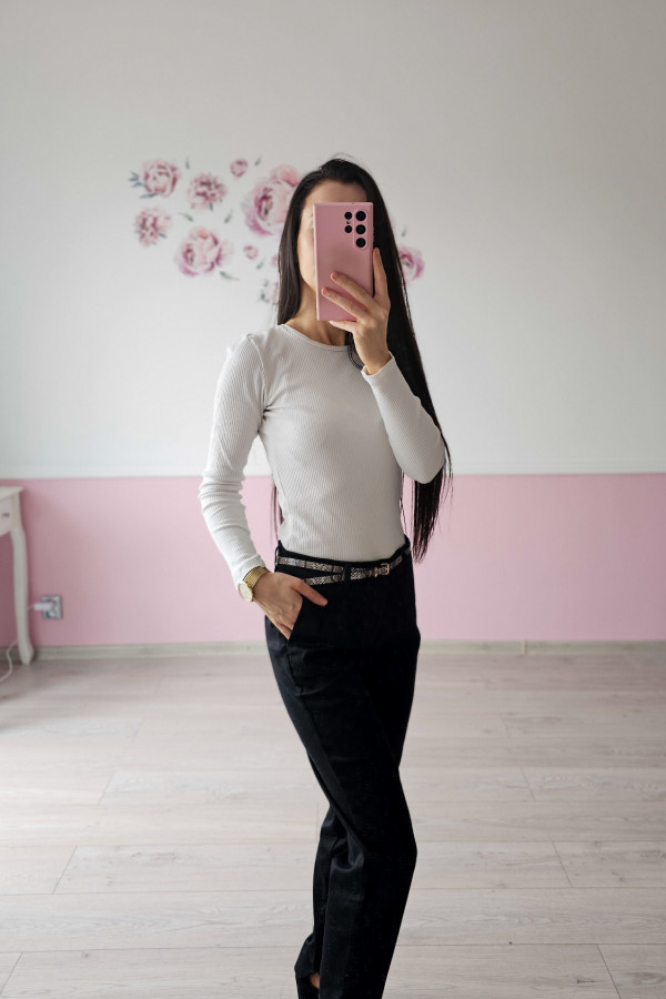 Czarne eleganckie spodnie z paskiem 1
