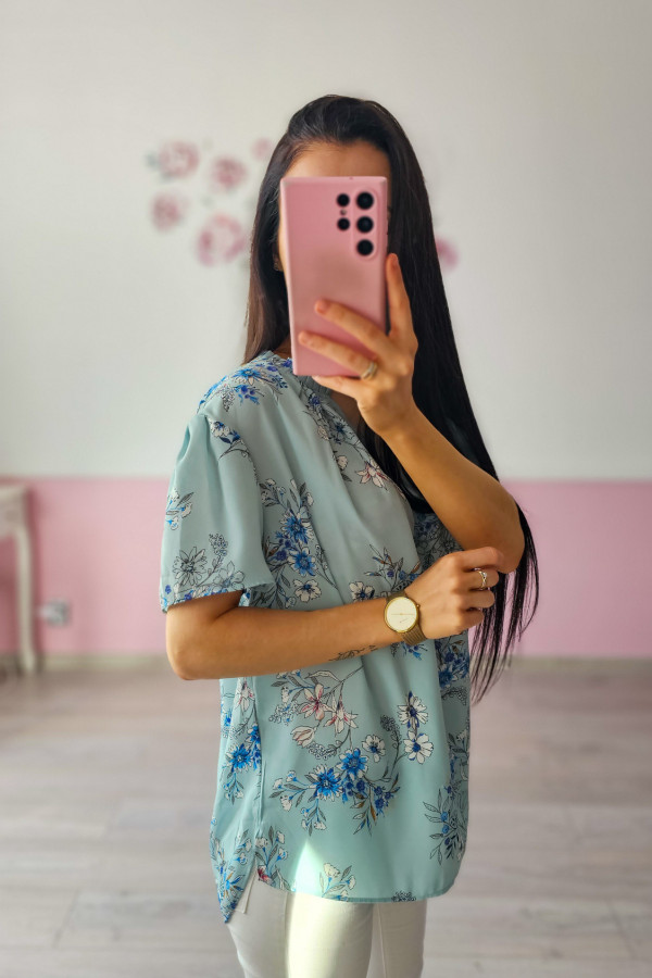 Niebieska bluzka w kwiaty Primark 1