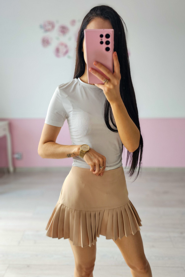 Beżowa spódniczka mini 1