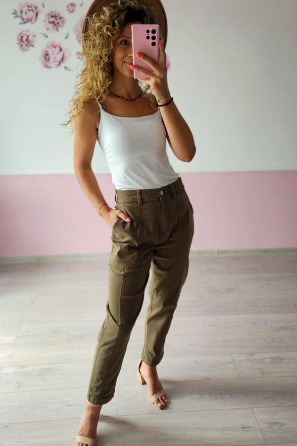 Spodnie damskie w kolorze khaki 3