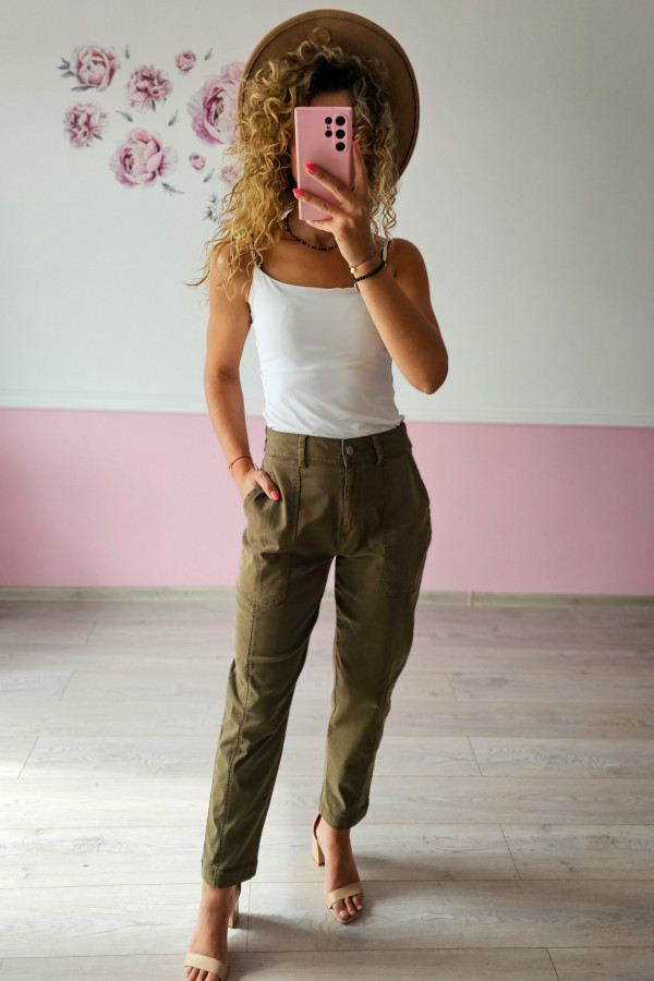 Spodnie damskie w kolorze khaki