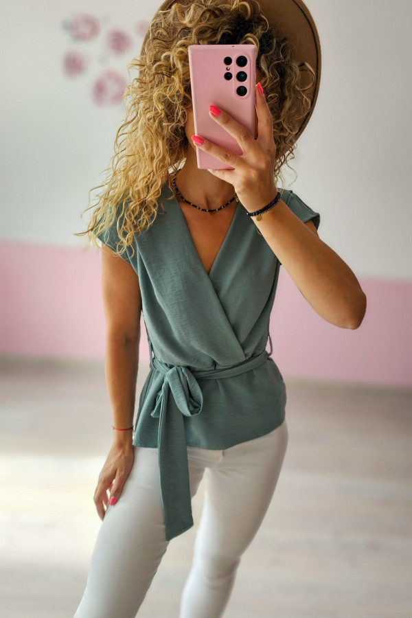 Miętowa bluzka elegancka