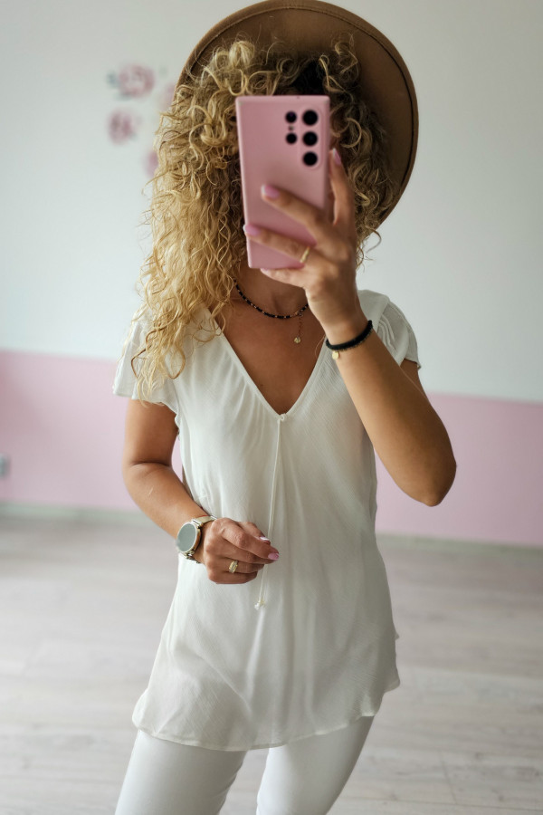 Minimalistyczna bluzka z dekoltem V 1