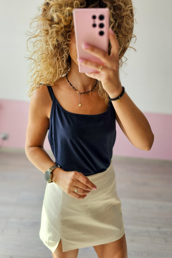 Top basic granatowy – uniwersalny i wygodny 1