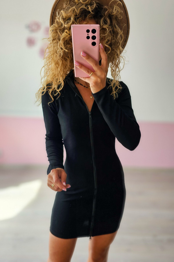 Czarna sukienka sportowa z zamkiem 2