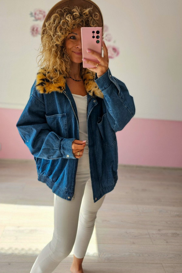 Jeansowa kurtka oversize z kołnierzem w cętki