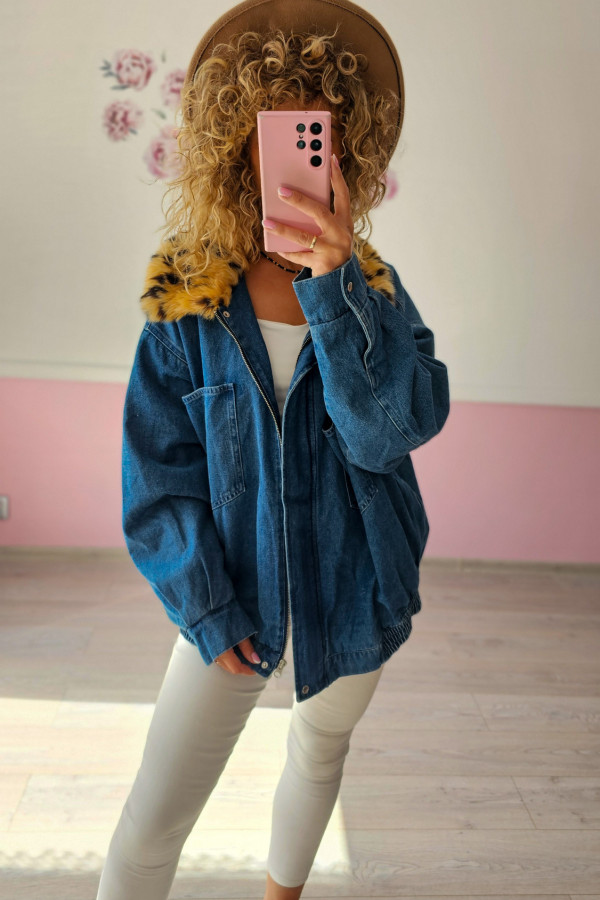 Jeansowa kurtka oversize z kołnierzem w cętki 3