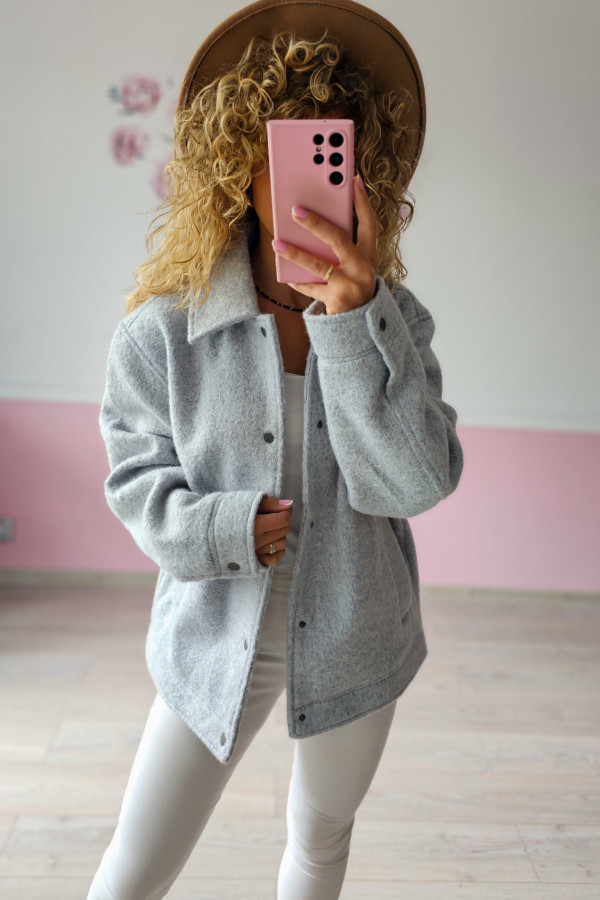 Szara kurtka damska o kroju oversize Reserved 6