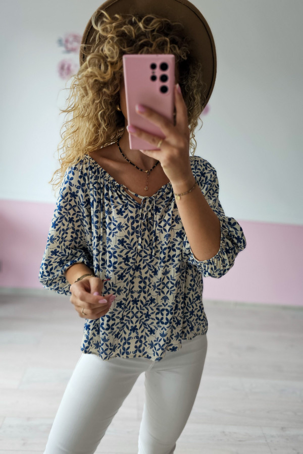 Bluzka damska w kwiaty – niebiesko-kremowa, boho styl
