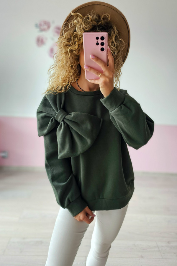 Bluza damska z dużą kokardą – zielona, elegancka i wyjątkowa 2