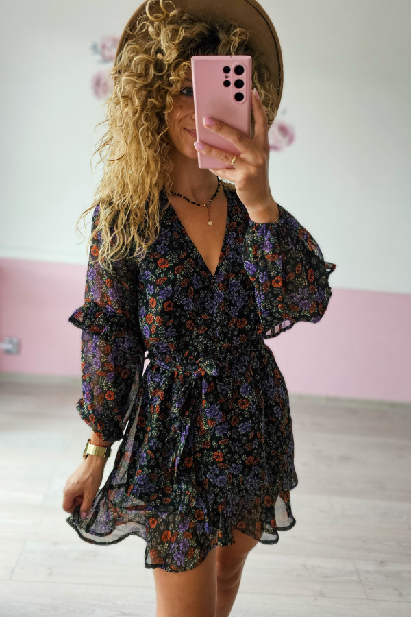 Kwiatowa sukienka boho