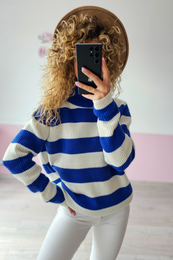 Sweter damski w paski – biało-niebieski, prążkowany M/L