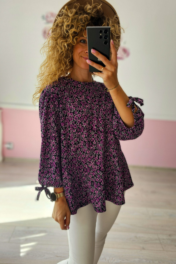 Fioletowa bluzka oversize w drobne kwiatki