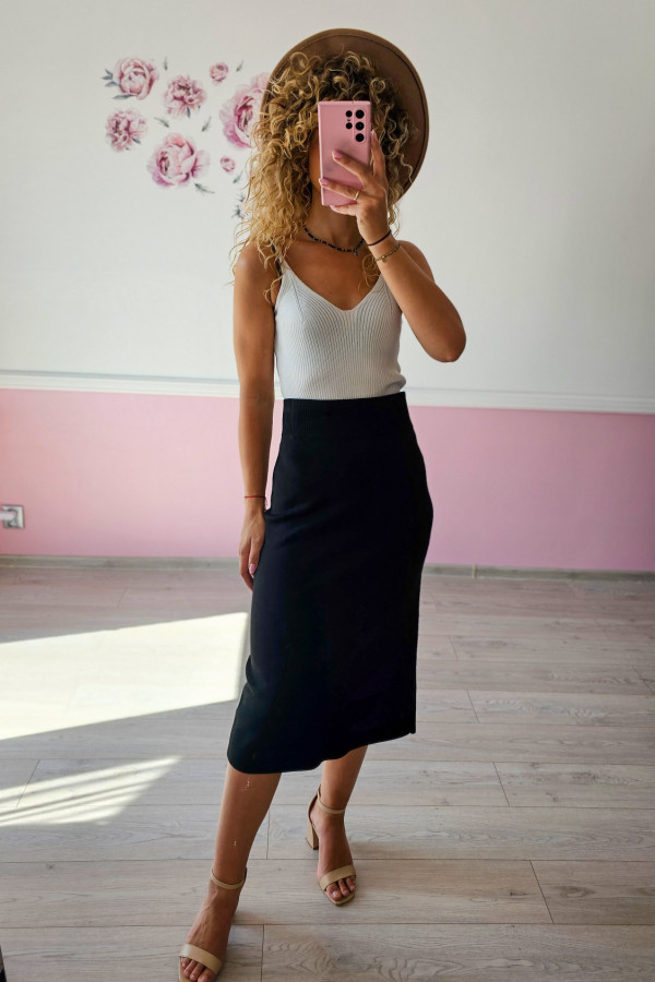 Spódnica sweterkowa midi 4