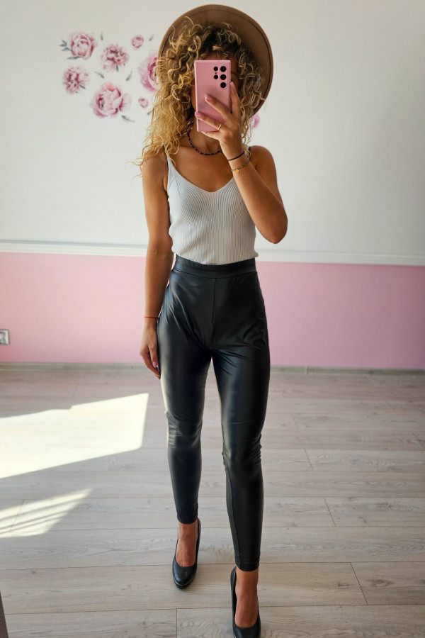 Legginsy z ekoskóry z wysokim stanem 1