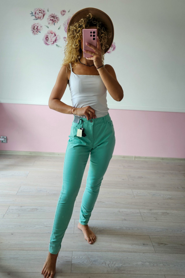 Miętowe spodnie slim fit z wysokim stanem 3