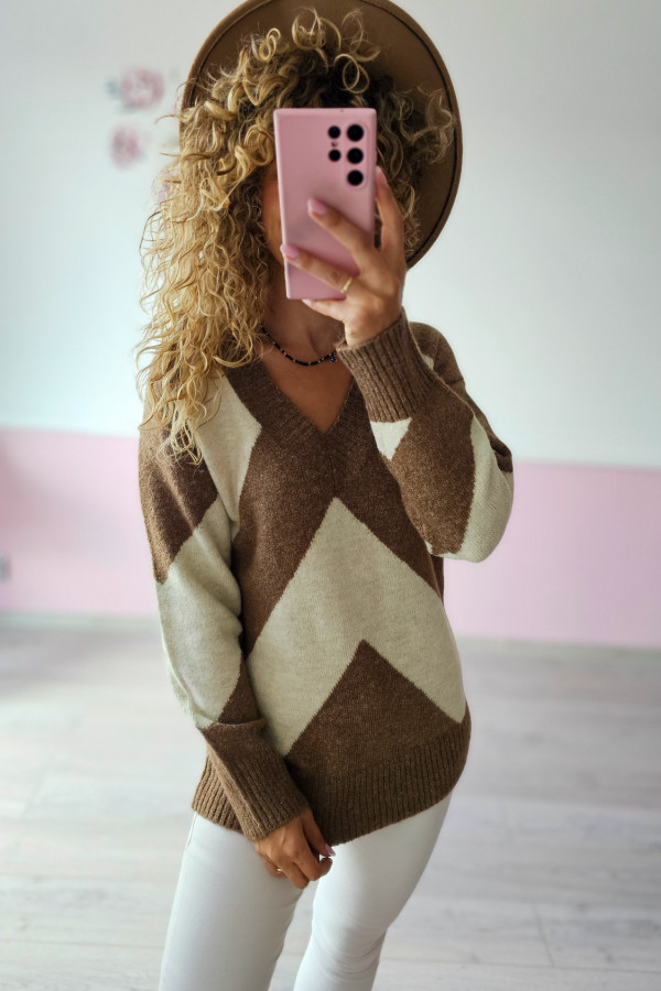 Sweter z geometrycznym wzorem w odcieniach brązu XS/S