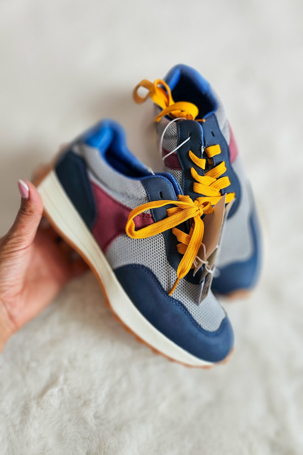 Kolorowe sneakersy z siateczką i żółtymi sznurówkami 2